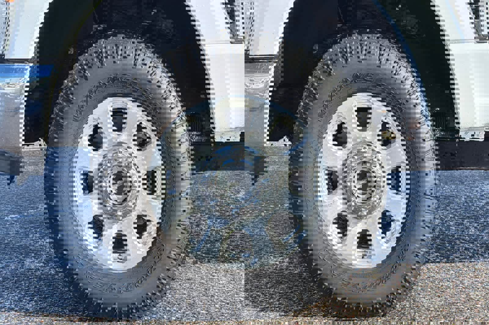 Used 2023 Ford F350 XLT w/ FX4 Off-Road Package image 25