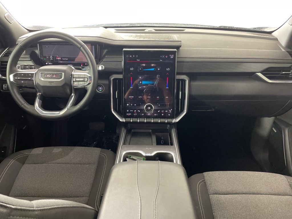 Used 2025 GMC Acadia Elevation image 38