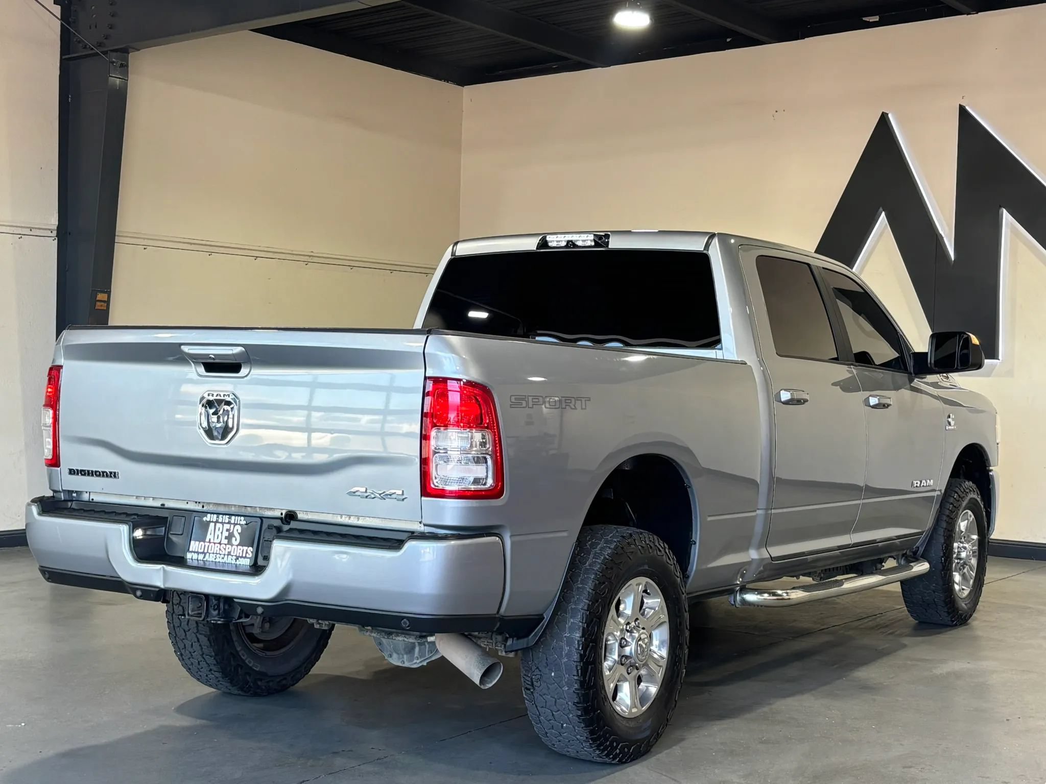 Used 2021 RAM 2500 Big Horn w/ Level 1 Equipment Group AWD/4WD image 4