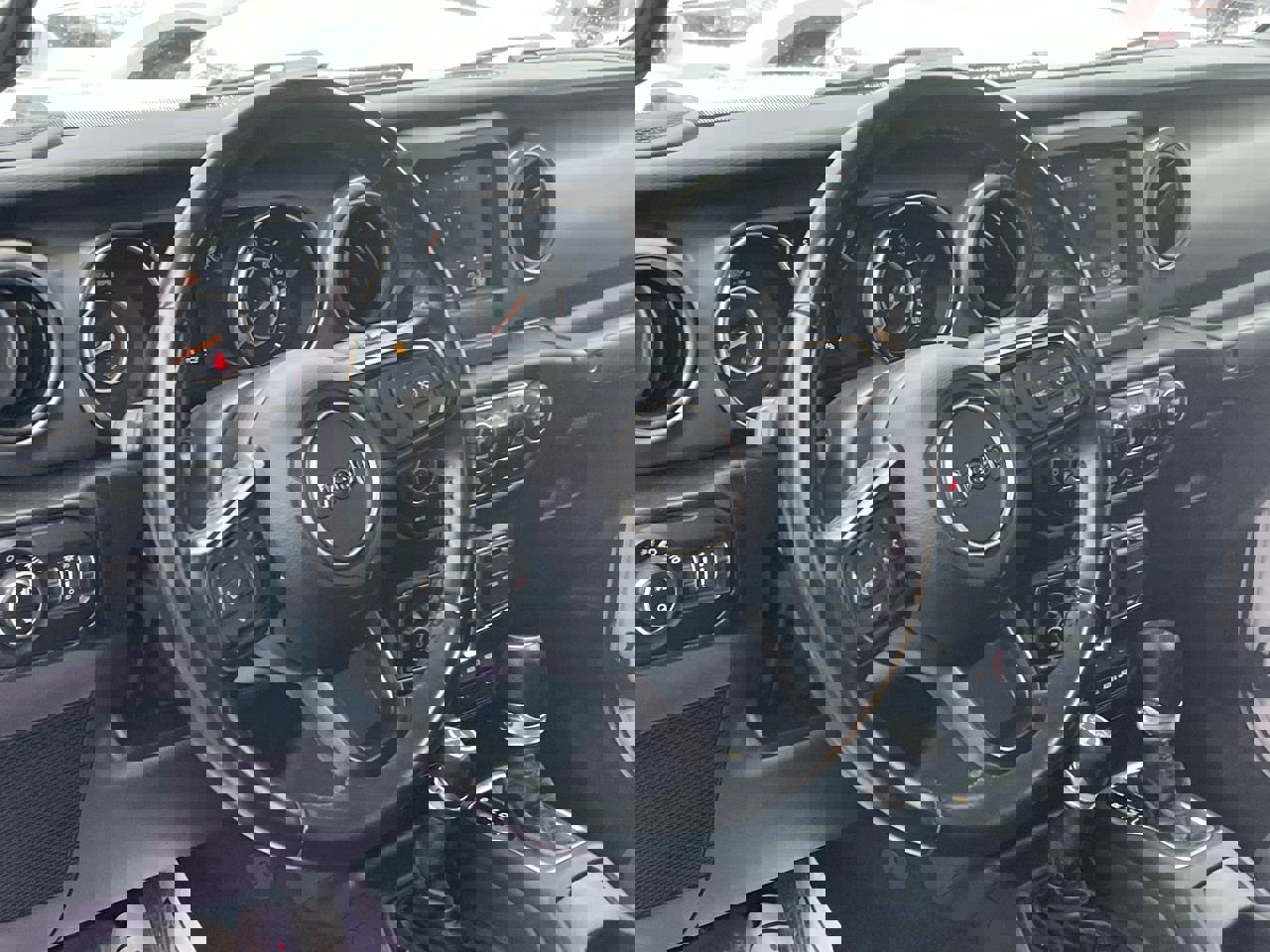 Used 2022 Jeep Gladiator Willys image 14