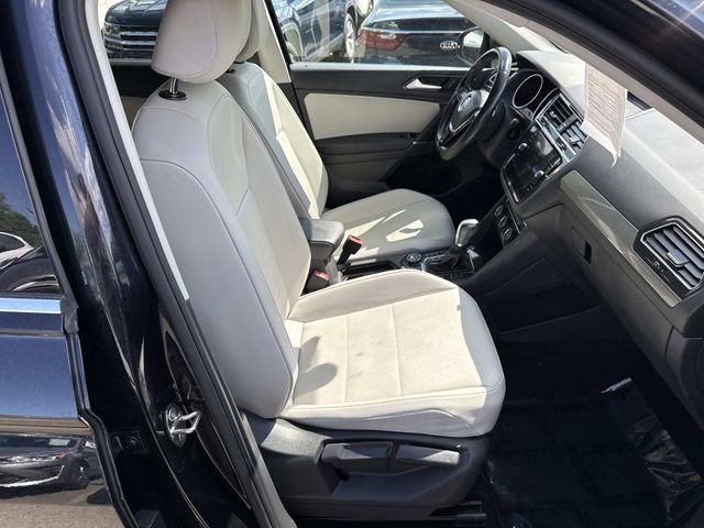 Used 2018 Volkswagen Tiguan SE image 9