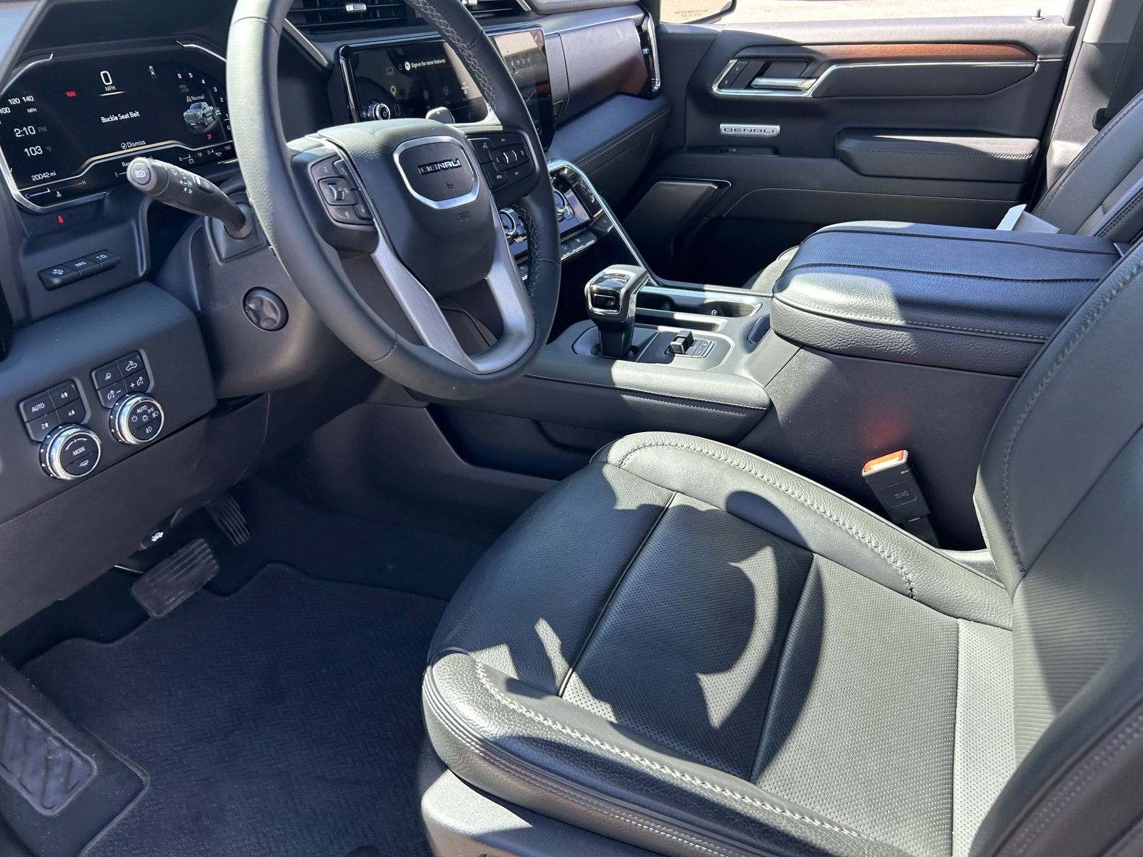 Certified 2024 GMC Sierra 1500 Denali w/ Denali Reserve Package image 9