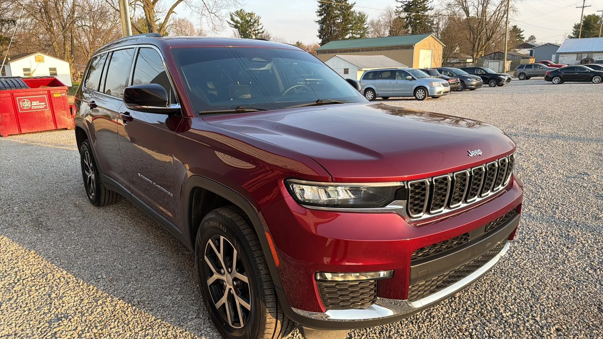 Used 2023 Jeep Grand Cherokee L Limited AWD/4WD image 8