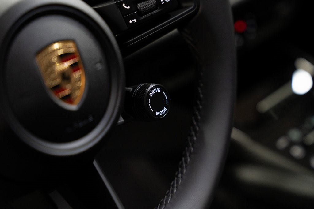 Used 2024 Porsche Cayenne image 17