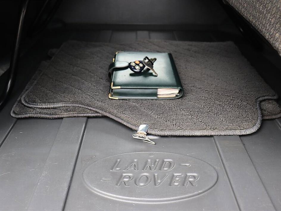 Used 1997 Land Rover Defender 90 AWD/4WD image 22