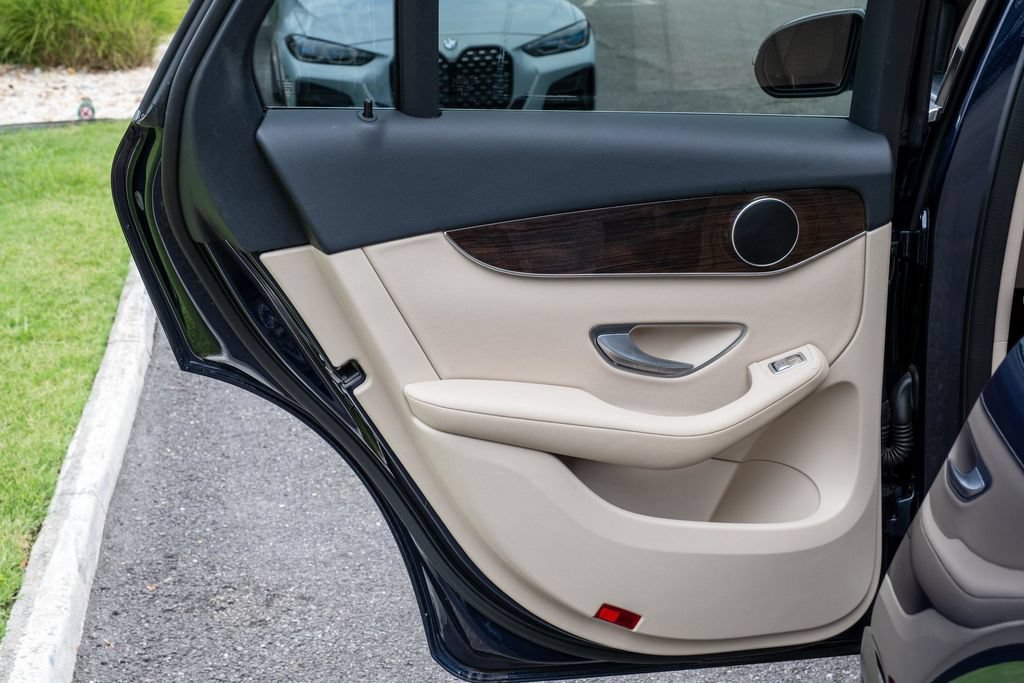 Used 2022 Mercedes-Benz GLC 300 4MATIC image 28