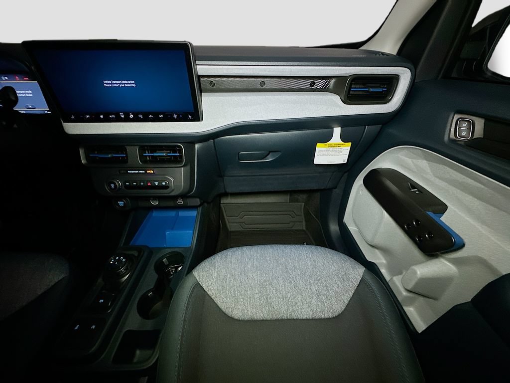 New 2026 Ford Maverick XLT w/ XLT Luxury Package FWD image 31
