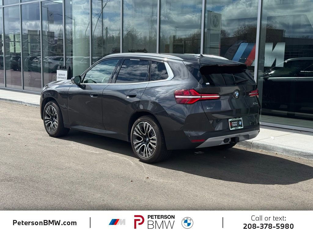 Used 2025 BMW X3 xDrive30i w/ Premium Package image 3