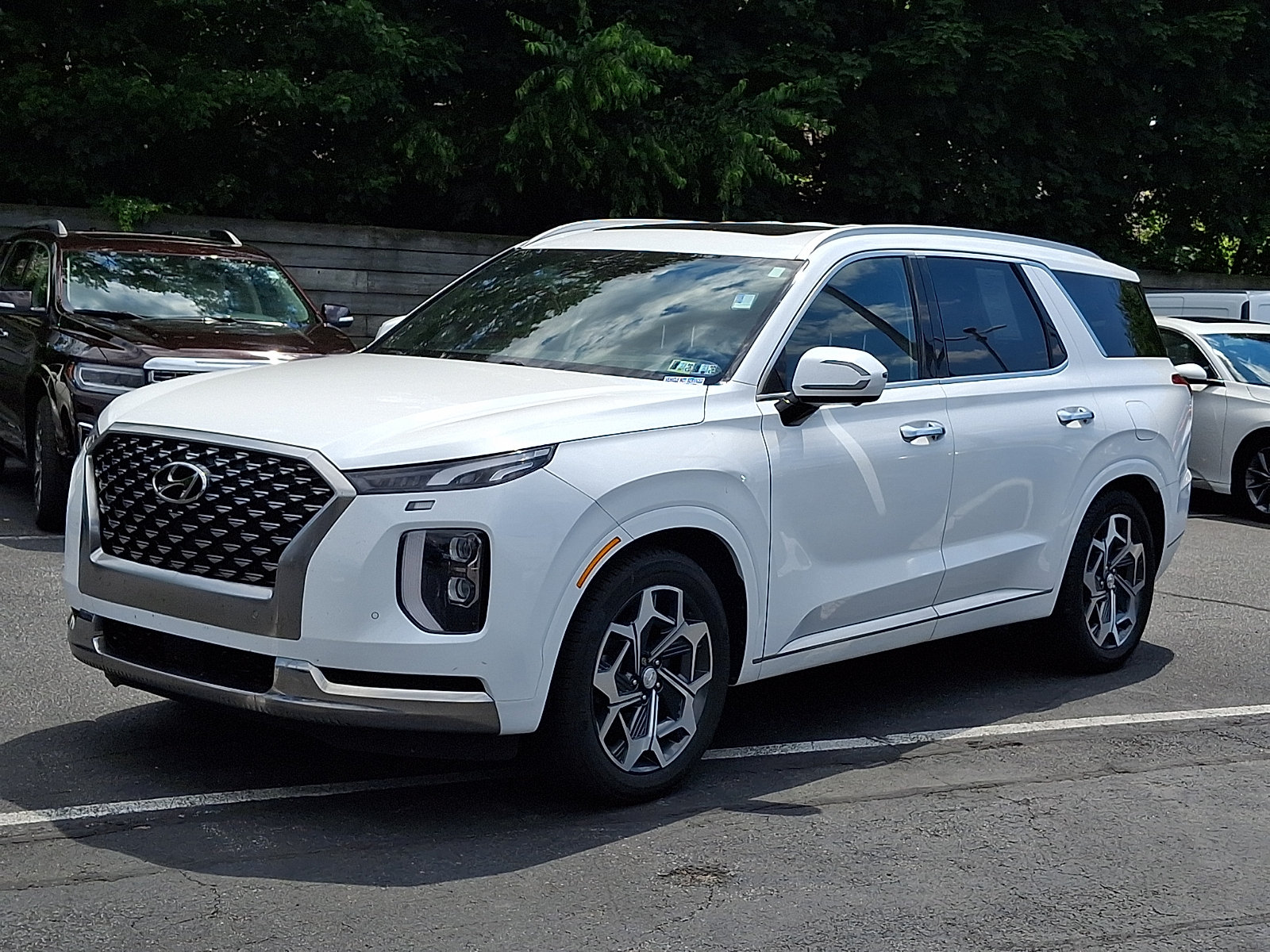 Used 2022 Hyundai Palisade Calligraphy AWD/4WD image 2