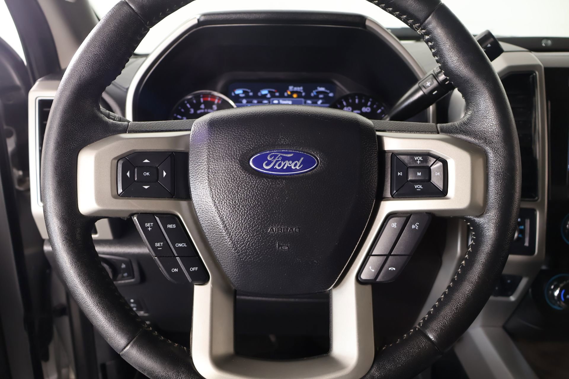 Used 2019 Ford F250 Lariat w/ Lariat Ultimate Package image 3