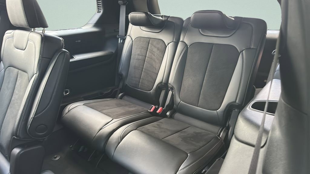 Used 2025 Jeep Grand Cherokee L Altitude image 33