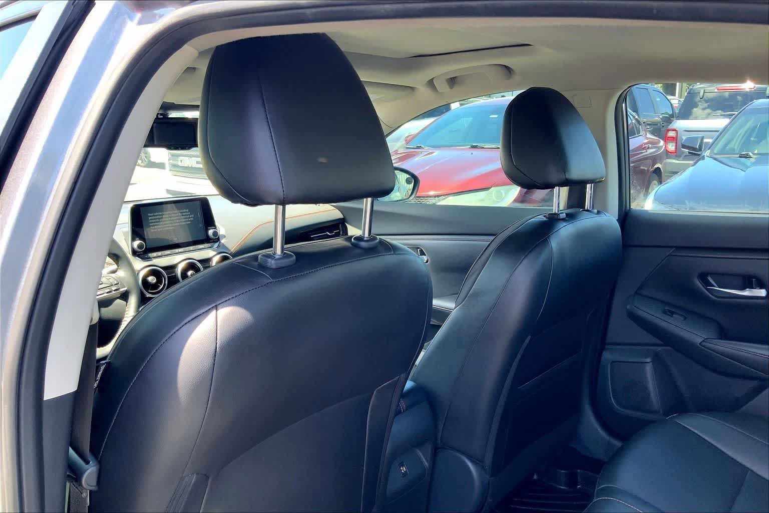 Used 2021 Nissan Sentra SR w/ SR Premium Package FWD image 13