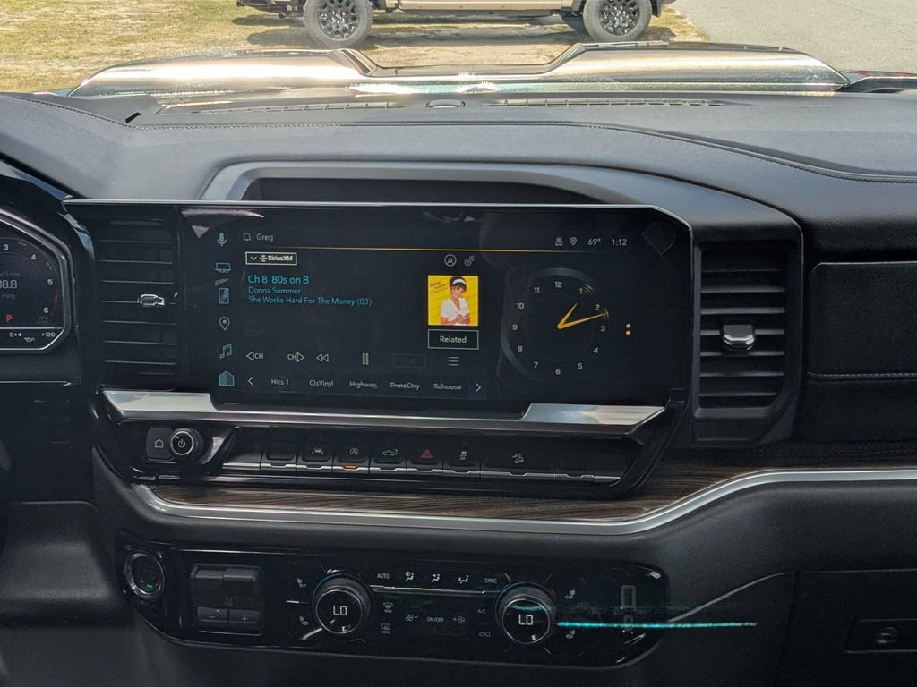 Used 2025 Chevrolet Silverado 1500 LT Trail Boss w/ Protection Package AWD/4WD image 17