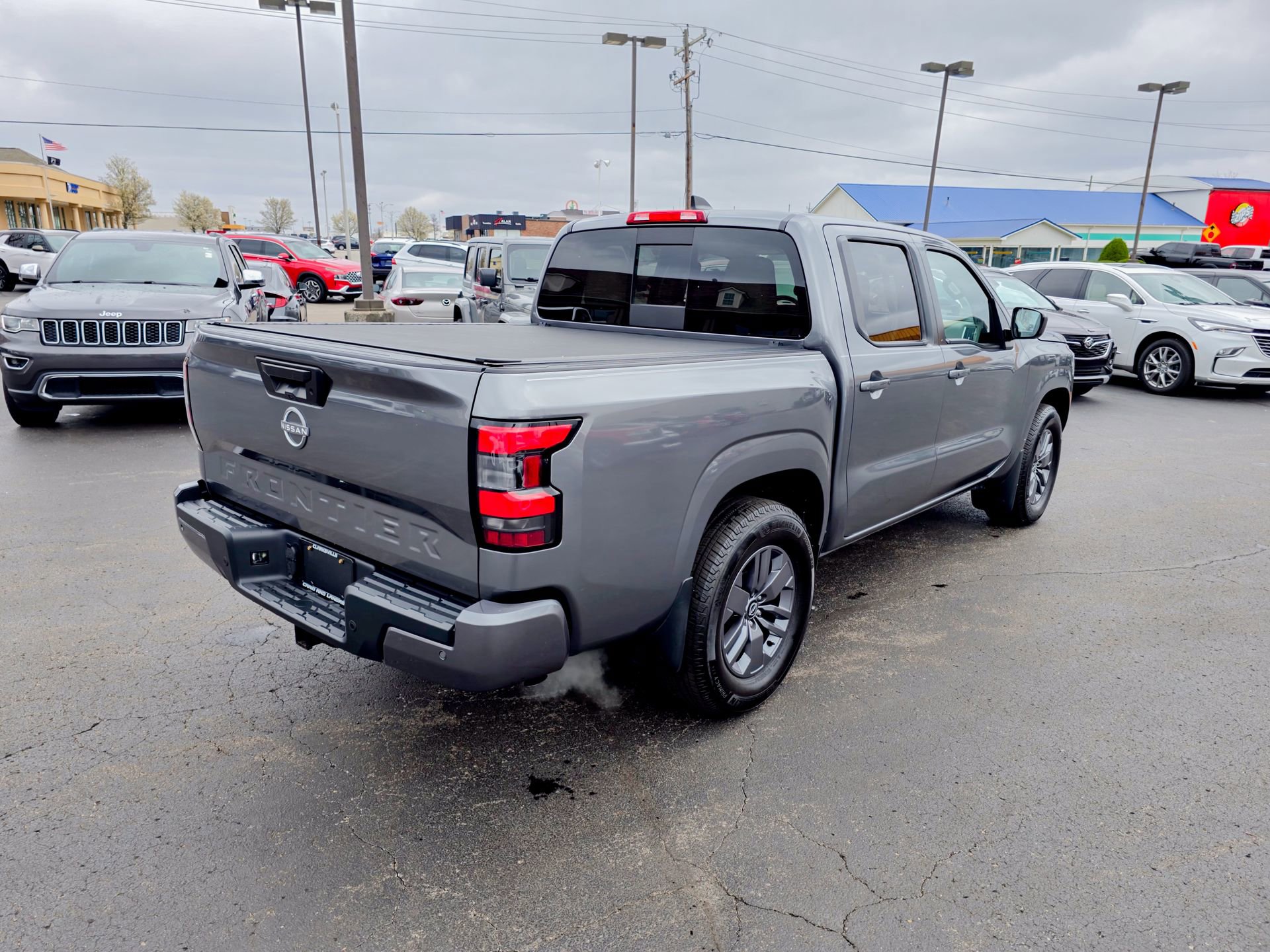 Used 2025 Nissan Frontier SV w/ SV Convenience Package RWD image 5