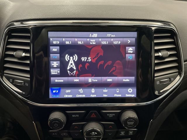 Used 2019 Jeep Grand Cherokee Altitude AWD/4WD image 15