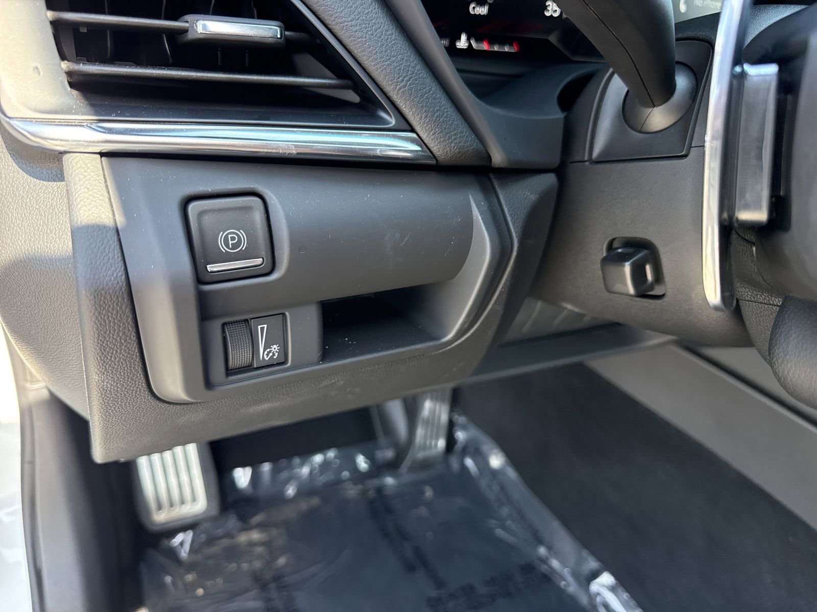 Used 2025 Cadillac CT4 V Blackwing w/ Driver Assist Package image 37