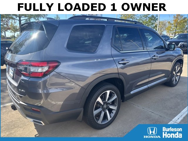 Used 2023 Honda Pilot Elite image 3