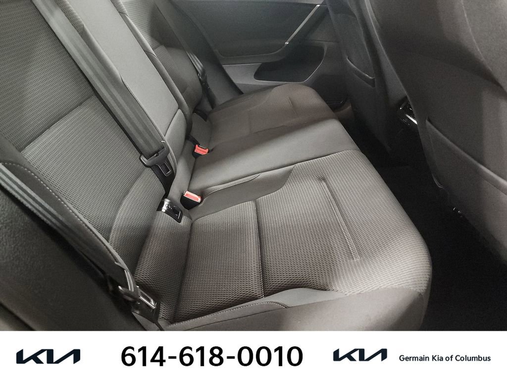 Used 2016 Volkswagen Golf S image 20