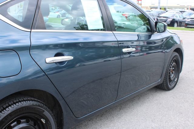 Used 2017 Nissan Sentra SV FWD image 46