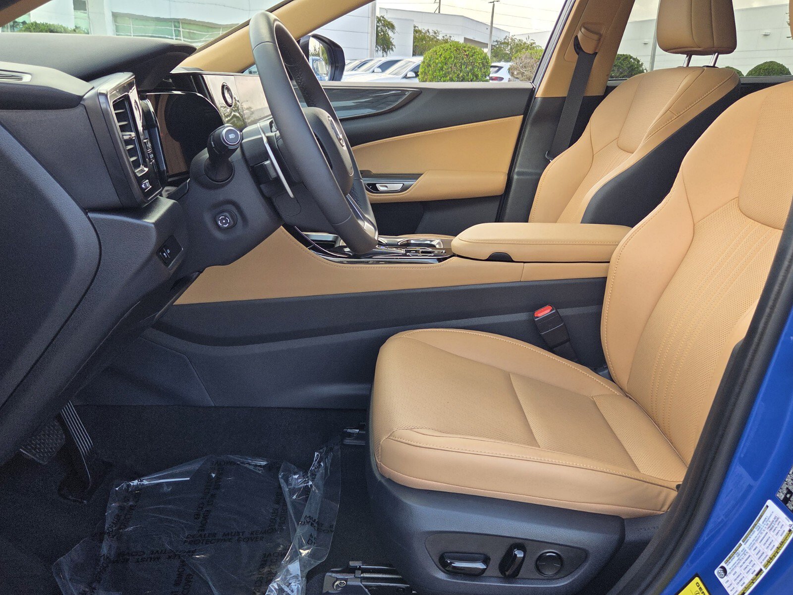 Used 2025 Lexus NX 250 FWD w/ Towing Package (2000 Lbs) image 10