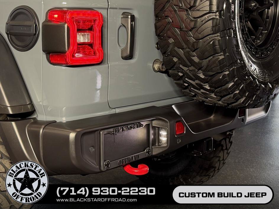 Used 2025 Jeep Wrangler Unlimited Rubicon w/ Safety Group AWD/4WD image 12