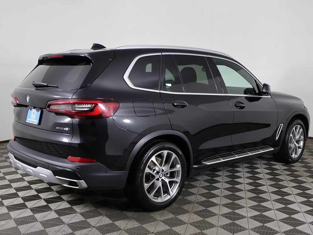 Used 2023 BMW X5 xDrive40i w/ Premium Package AWD/4WD image 11