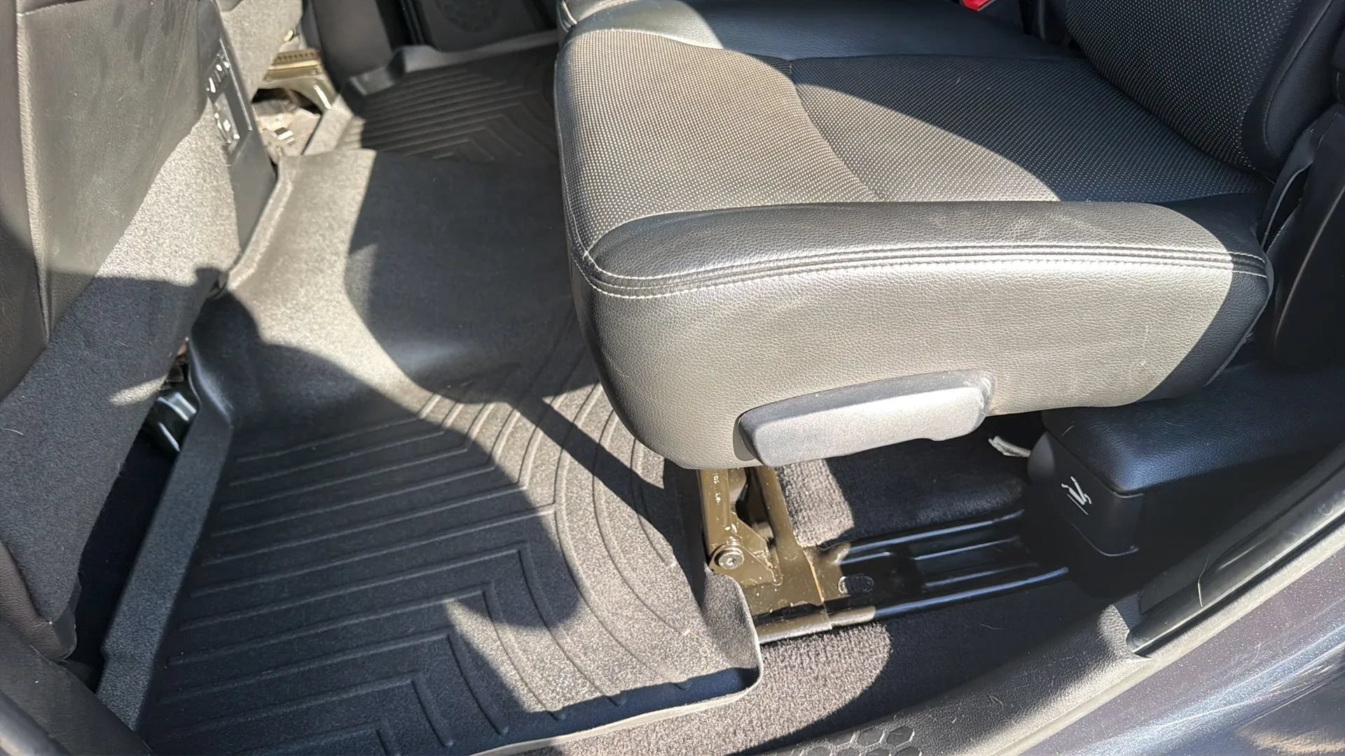 Used 2013 RAM 3500 Laramie AWD/4WD image 38