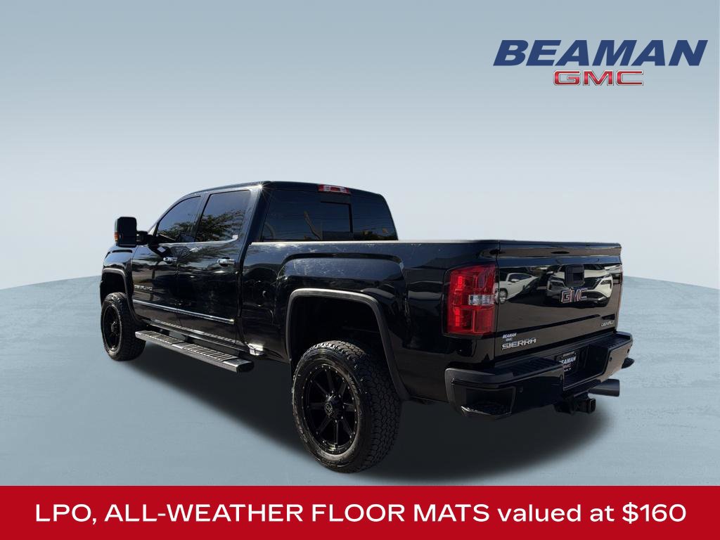 Used 2017 GMC Sierra 2500 Denali w/ Duramax Plus Package AWD/4WD image 5