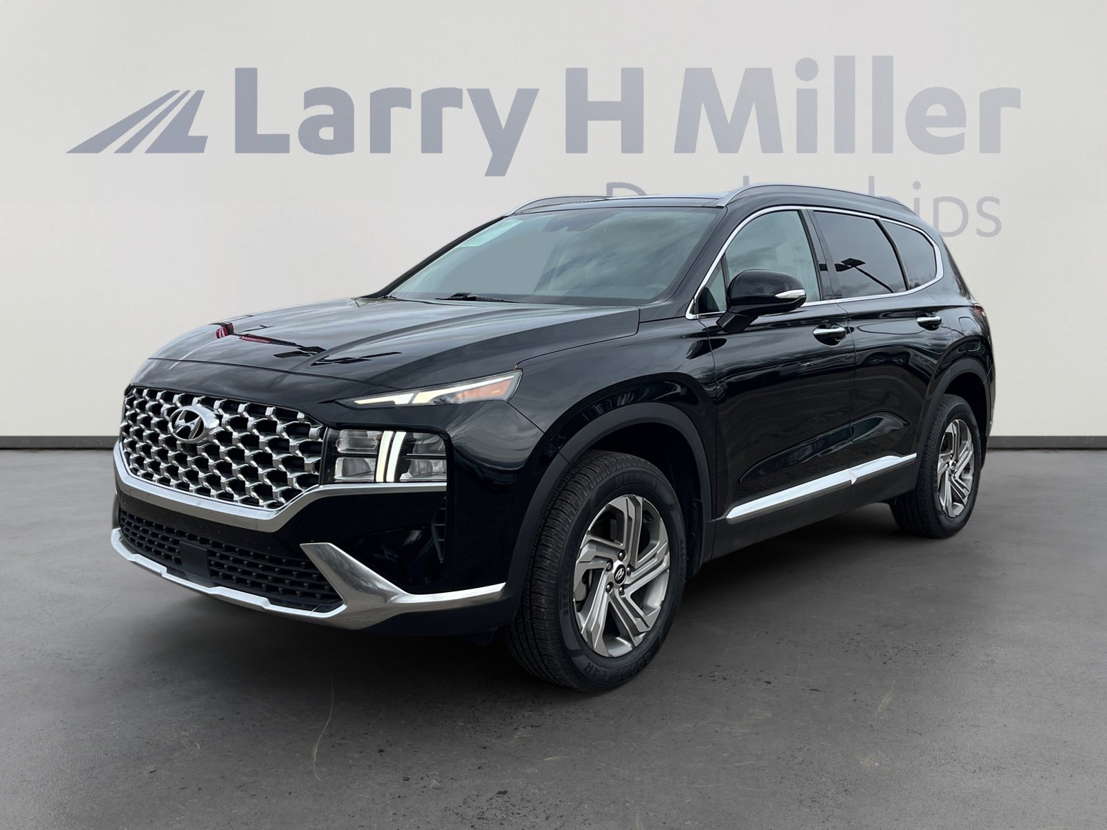 Used 2023 Hyundai Santa Fe SEL w/ Premium Package