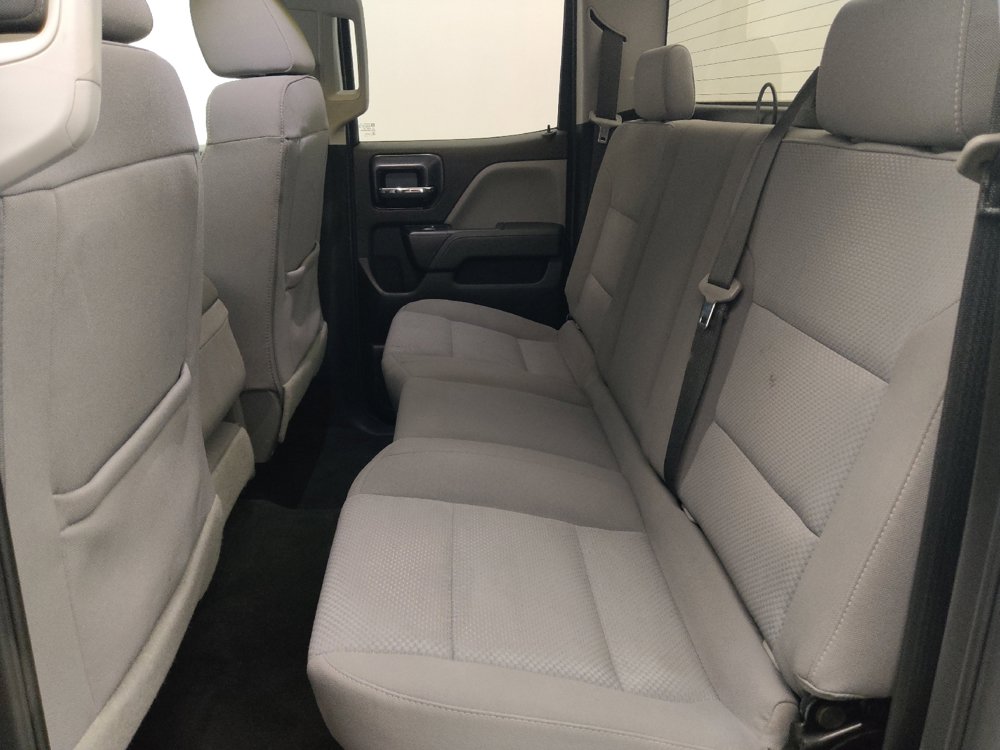 Used 2018 Chevrolet Silverado 1500 Custom w/ Custom Value Package RWD image 18