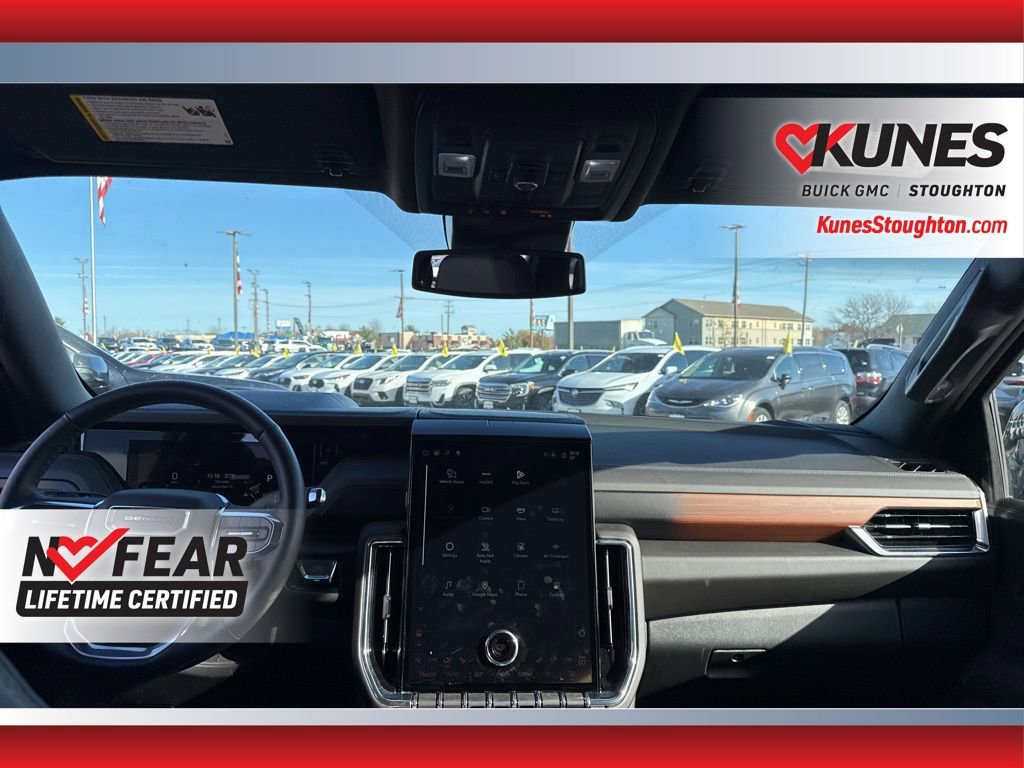 Used 2025 GMC Yukon XL Denali image 39