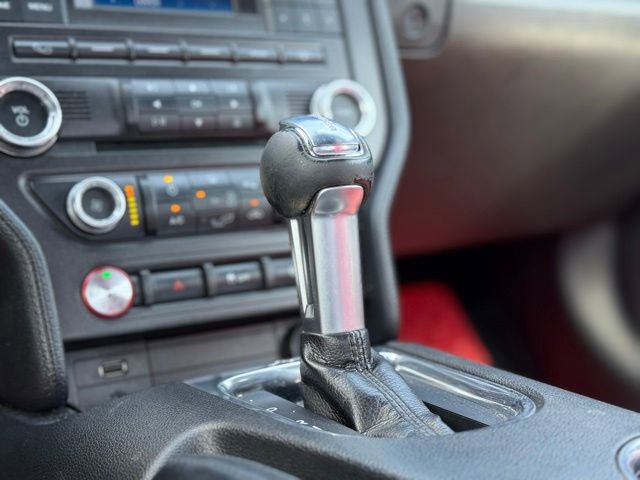 Used 2018 Ford Mustang Coupe RWD image 16