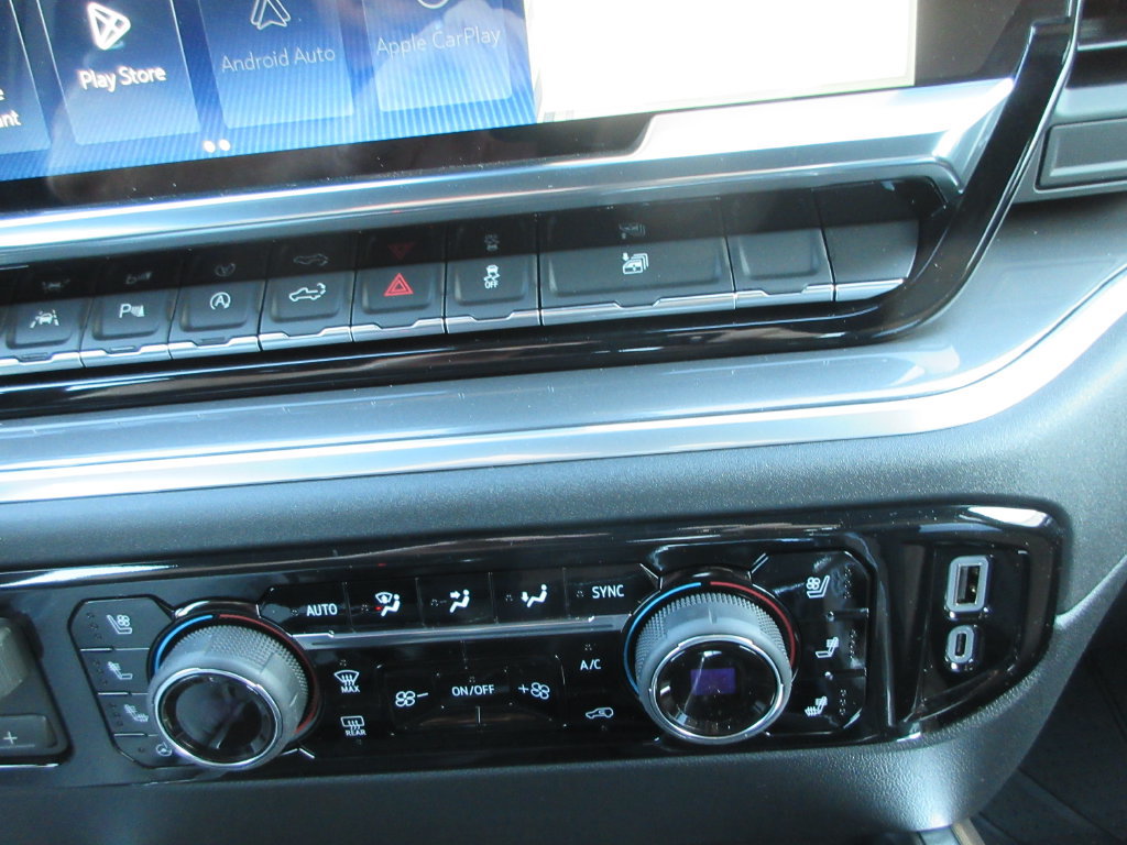 New 2026 Chevrolet Silverado 1500 High Country AWD/4WD image 36