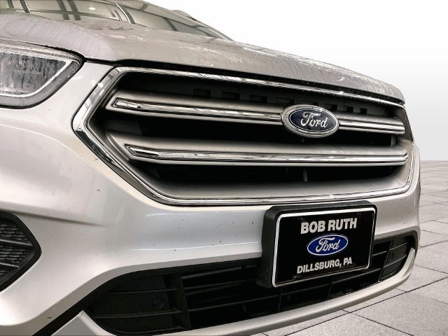 Used 2017 Ford Escape Titanium w/ Equipment Group 301A AWD/4WD image 29