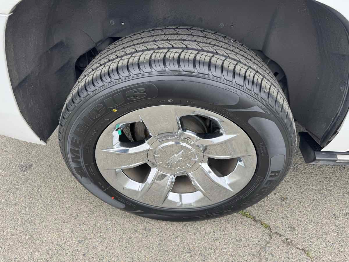 Used 2015 Chevrolet Tahoe LTZ image 39