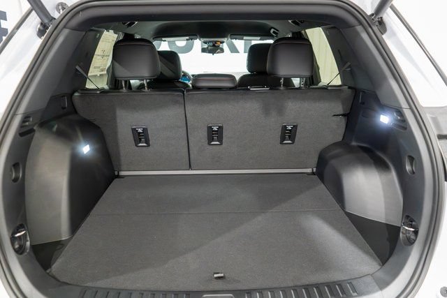 New 2026 Chevrolet Equinox RS AWD/4WD image 9