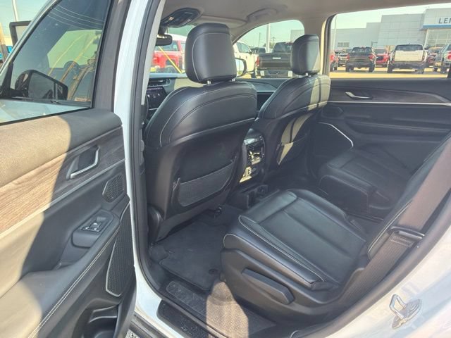 Used 2021 Jeep Grand Cherokee L Limited AWD/4WD image 9