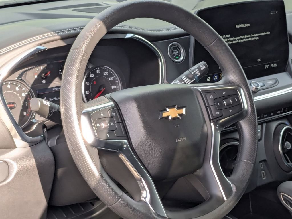 Used 2025 Chevrolet Blazer LT image 15