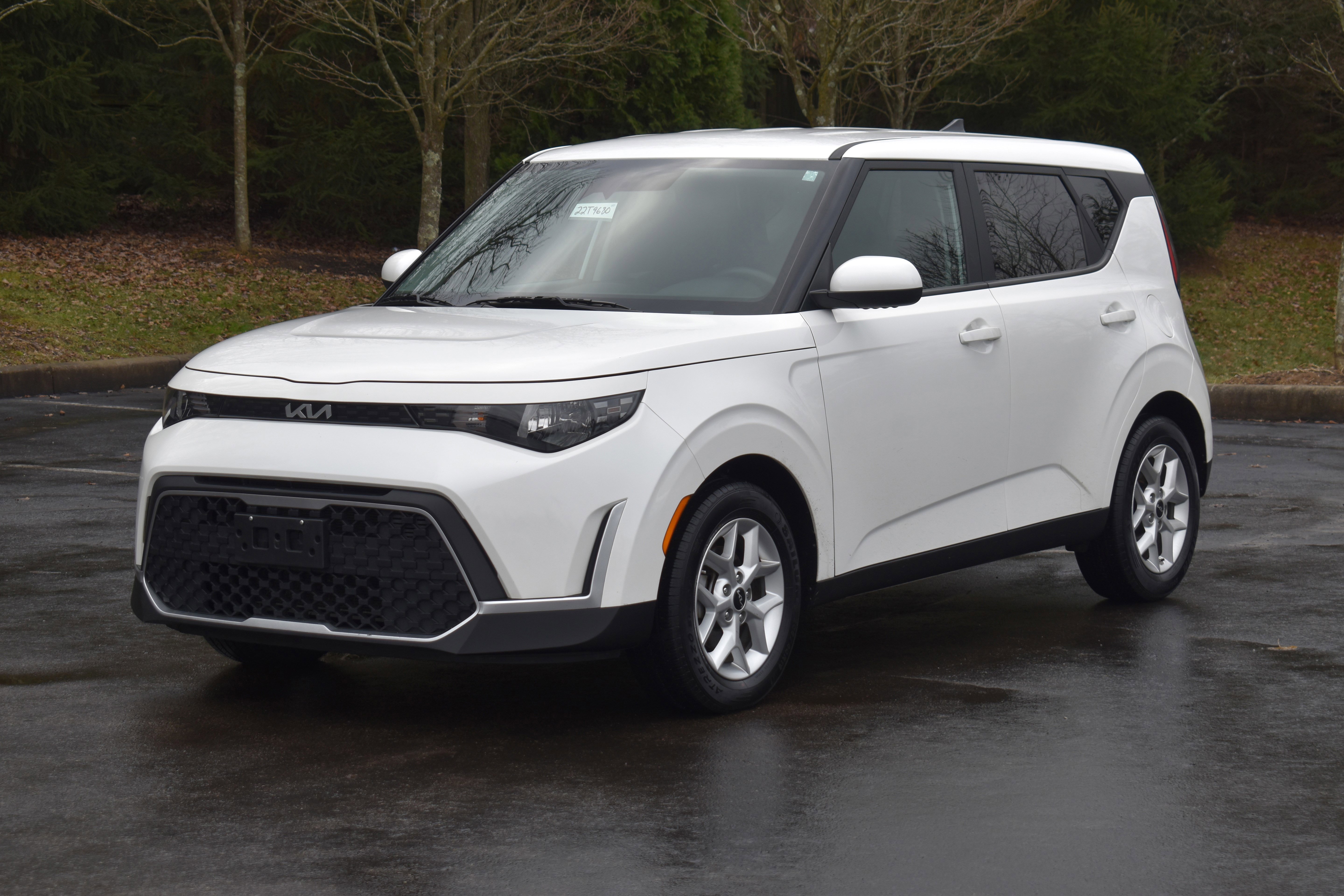 Used 2024 Kia Soul LX w/ Option Group 015 image 3