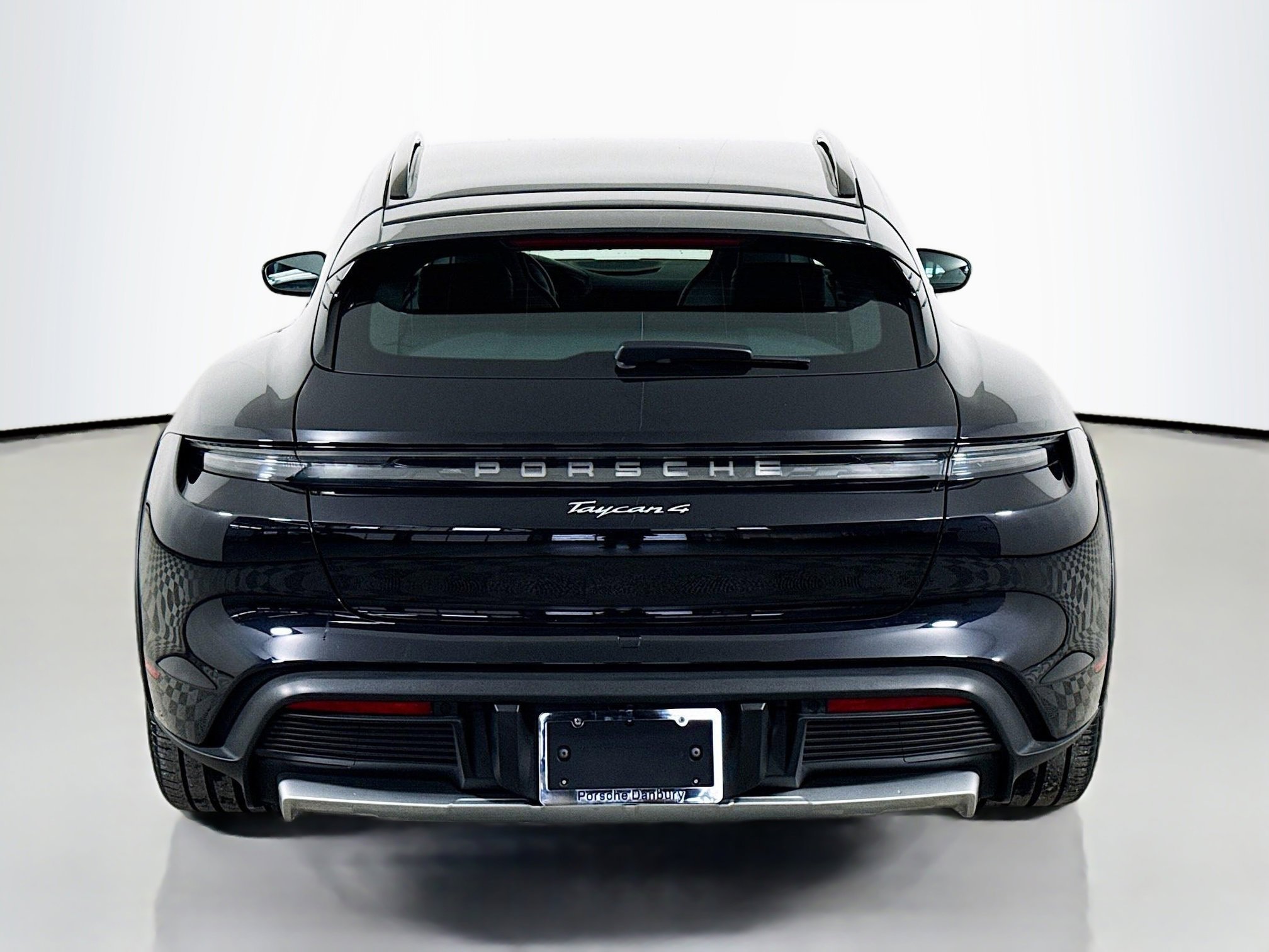 Certified 2024 Porsche Taycan 4 Cross Turismo image 10