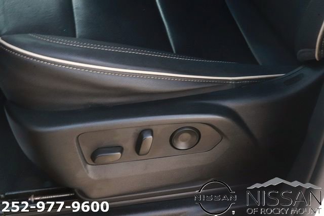 Used 2023 Chevrolet Suburban Premier image 20