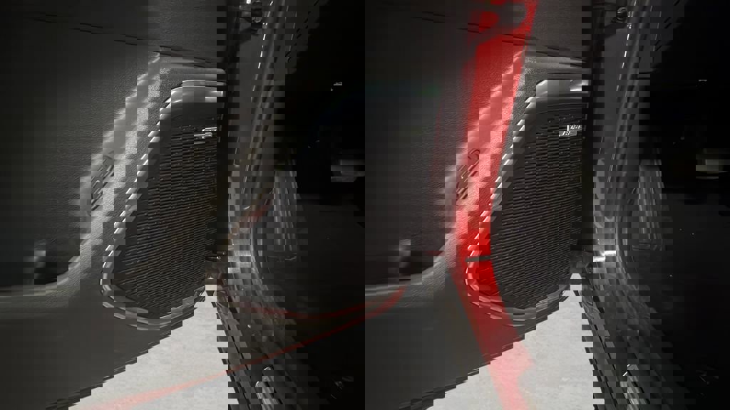 Used 2024 Chevrolet Traverse RS image 29