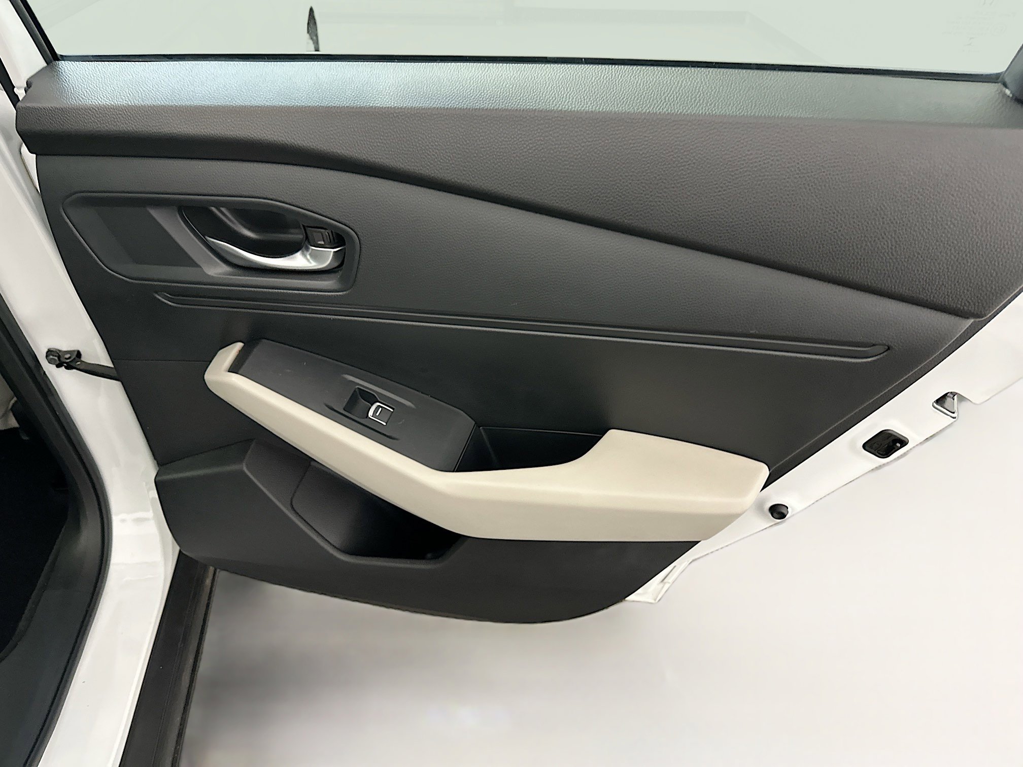 Used 2024 Honda Accord EX image 31
