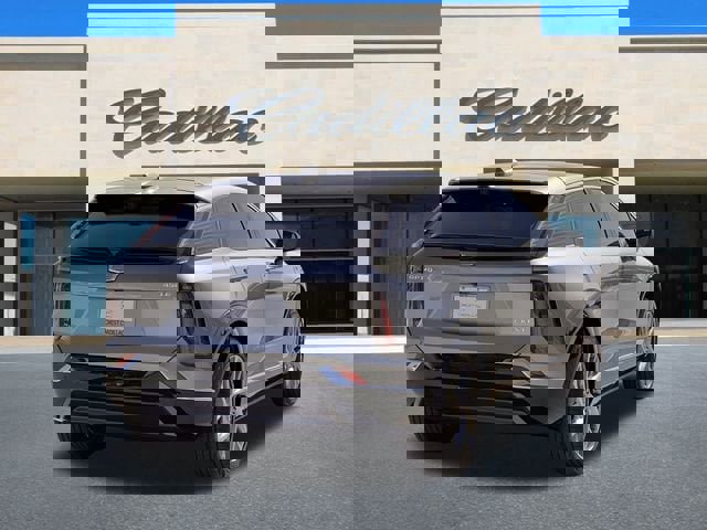 New 2026 Cadillac Optiq Luxury 2 video 3