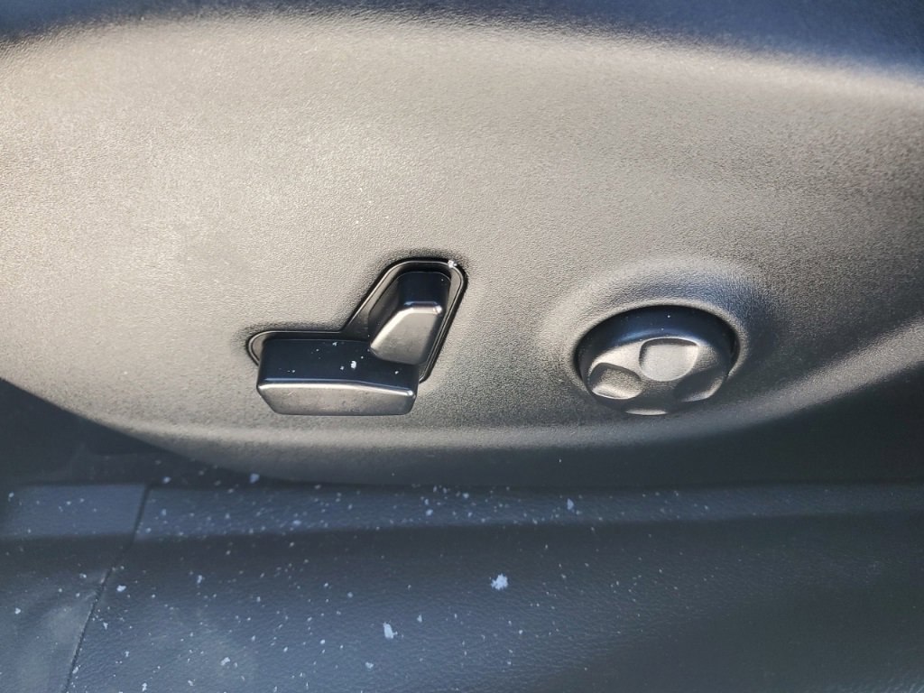 Used 2020 Jeep Cherokee Limited image 28