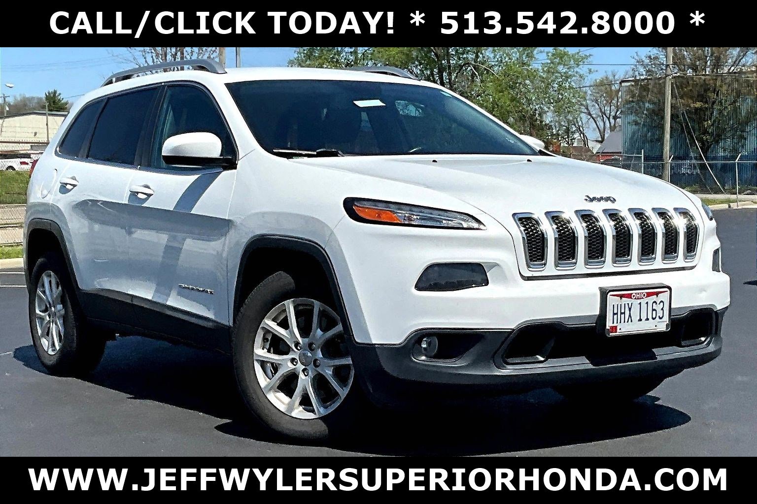 Used 2017 Jeep Cherokee Latitude w/ True North Edition image 2