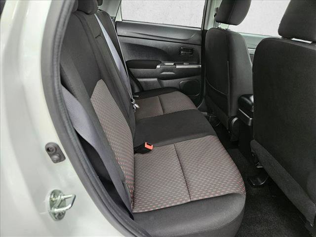 Used 2019 Mitsubishi Outlander Sport ES FWD image 16