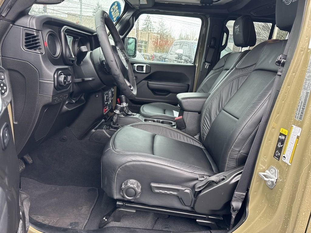 Used 2025 Jeep Wrangler Unlimited Rubicon image 18