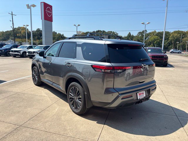 New 2026 Nissan Pathfinder SL w/ SL Premium Package FWD image 5