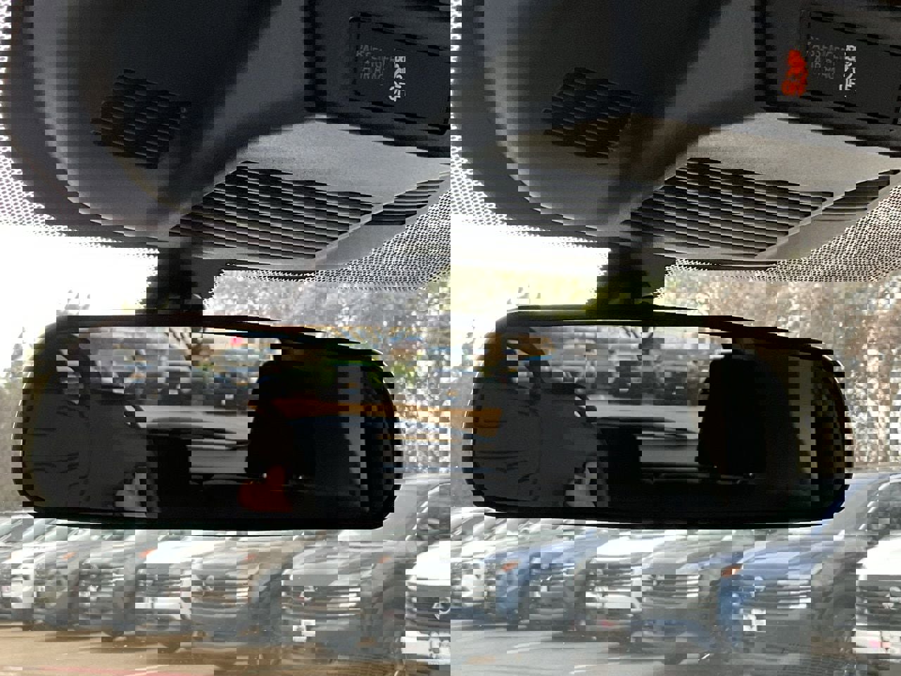 Used 2025 Nissan Rogue SV image 27